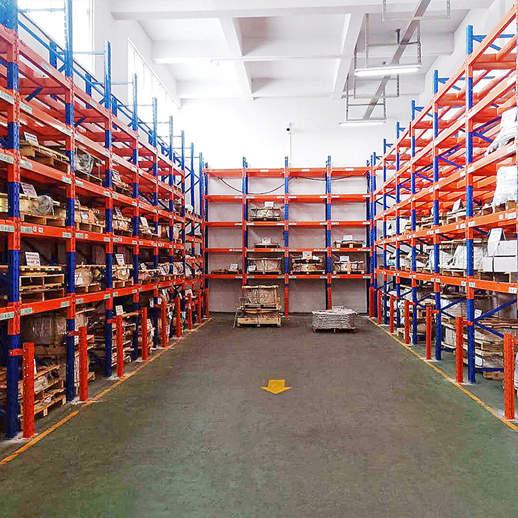 What‘s the Advantages  Of Using Storage Shelves Bring To The Warehouse?