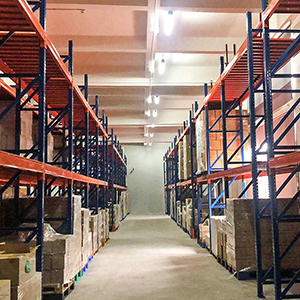 How can we solve the small warehouse space and increase the storage space by 5 times?